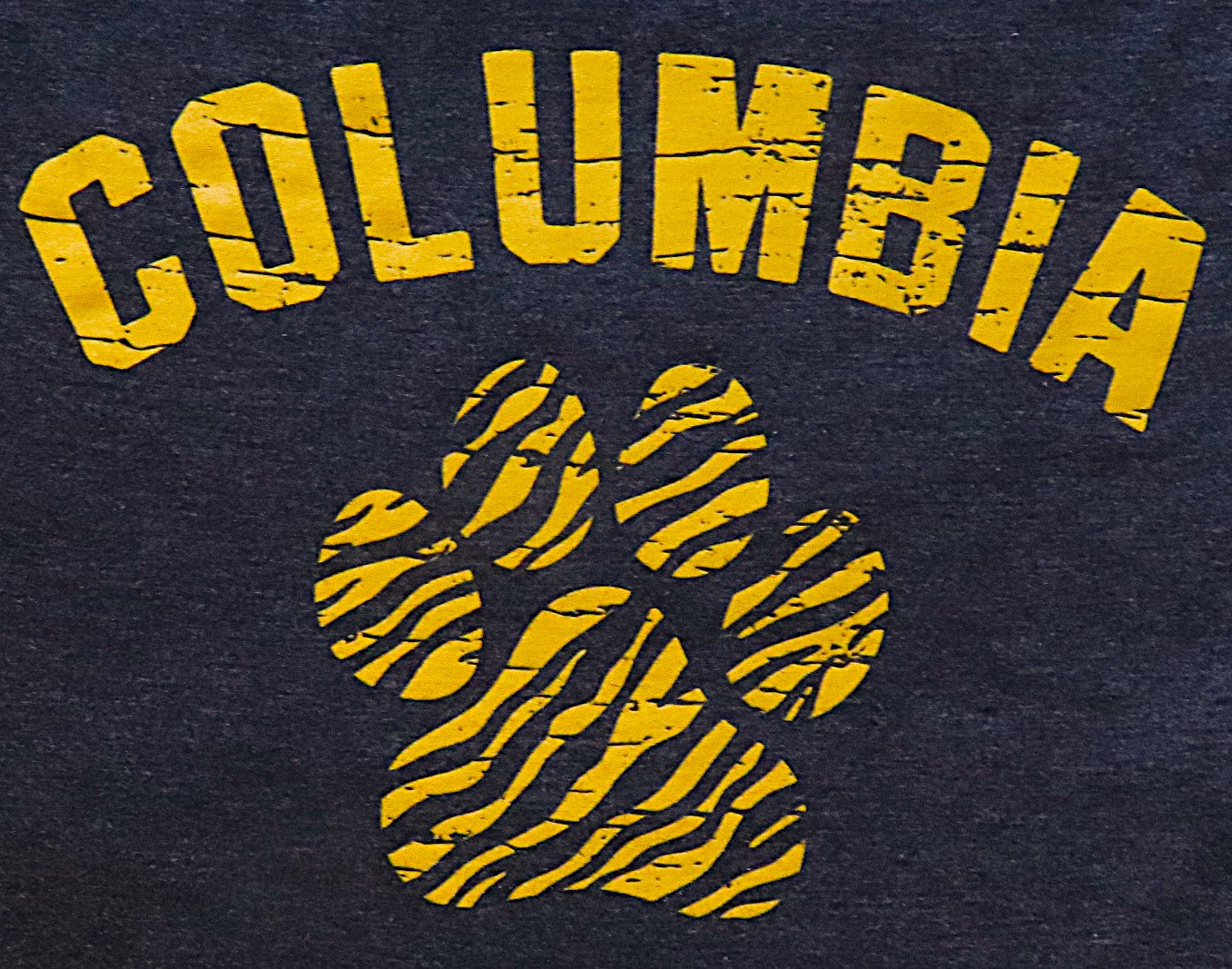 COLUMBIA Paw Print